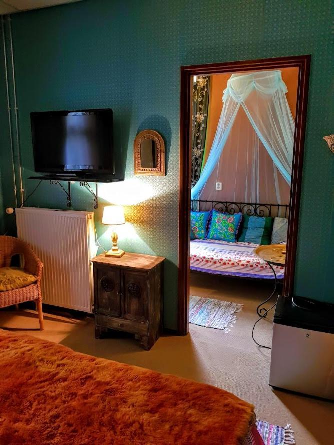 B&B Villa De Thee Tuin Bellingwolde エクステリア 写真